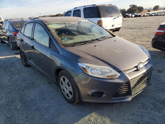 FORD FOCUS S 2013 with VIN 1FADP3E28DL374634 - Photo from auction