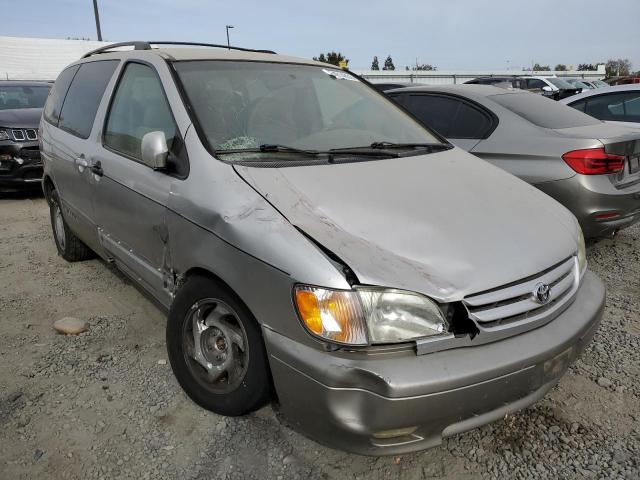 TOYOTA SIENNA LE 2001 with VIN 4T3ZF13C31U332271 - Photo from auction