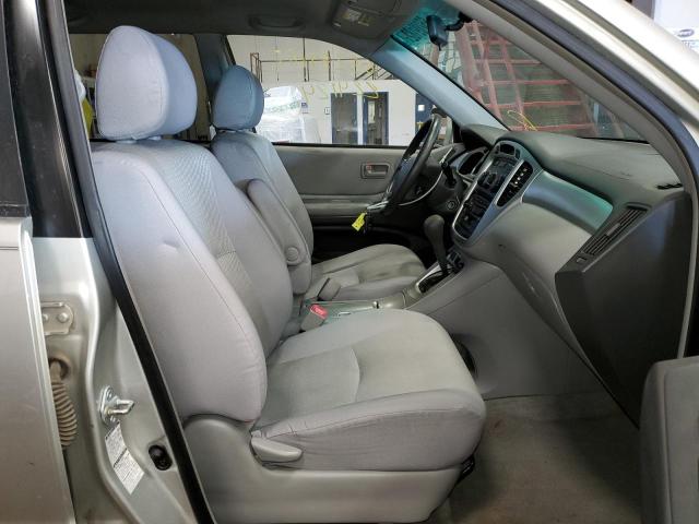Photo 5 from auction – 2005 TOYOTA HIGHLANDER with VIN JTEEP21A950125067