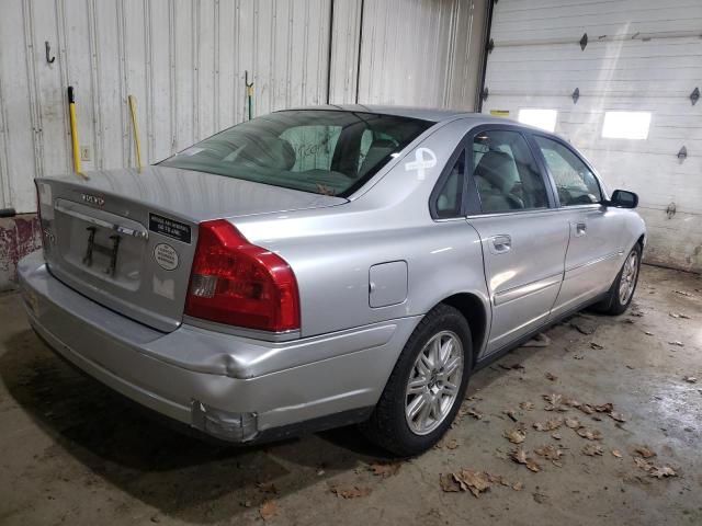 Photo 4 from auction – 2005 VOLVO S80 2.5T with VIN YV1TS592751402392