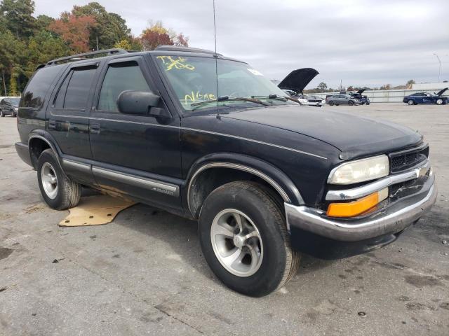 CHEVROLET BLAZER 2000 with VIN 1GNCS13W6Y2261380 - Photo from auction