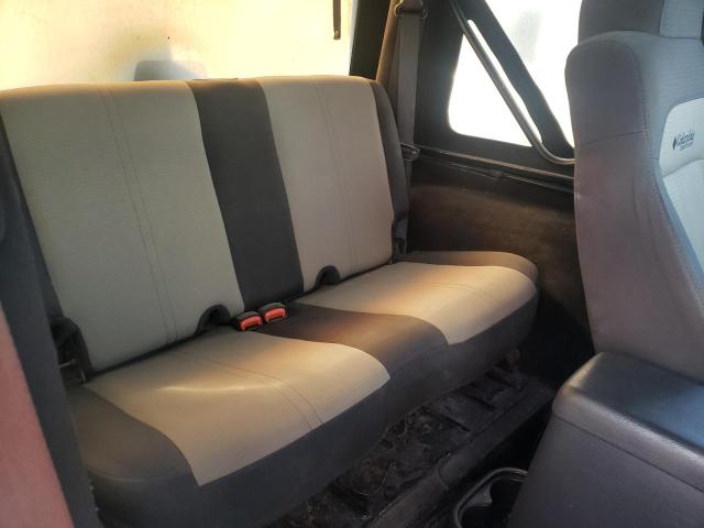 Photo 6 from auction – 2004 JEEP WRANGLER X with VIN 1J4FA39S94P729635