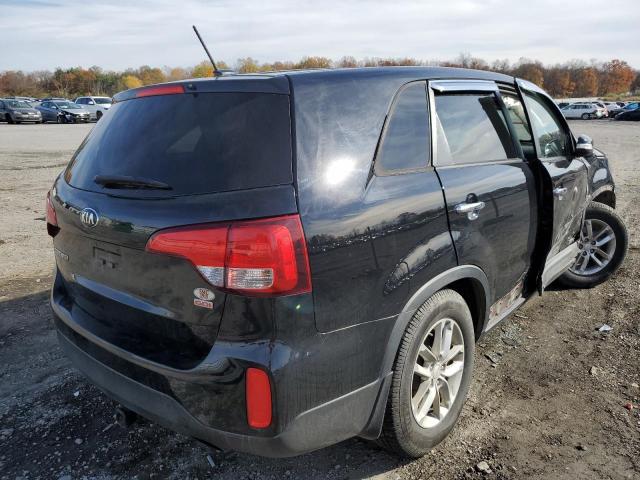 Photo 4 from auction – 2015 KIA SORENTO LX with VIN 5XYKTCA67FG650631