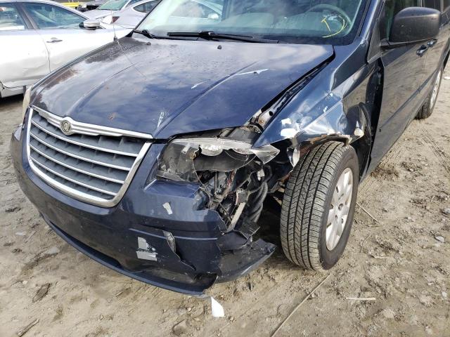 Photo 9 from auction – 2009 CHRYSLER TOWN & COU with VIN 2A8HR44EX9R506601
