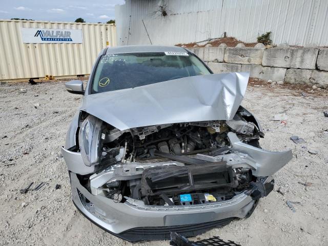 Photo 9 from auction – 2017 FORD FOCUS SE with VIN 1FADP3F20HL225879