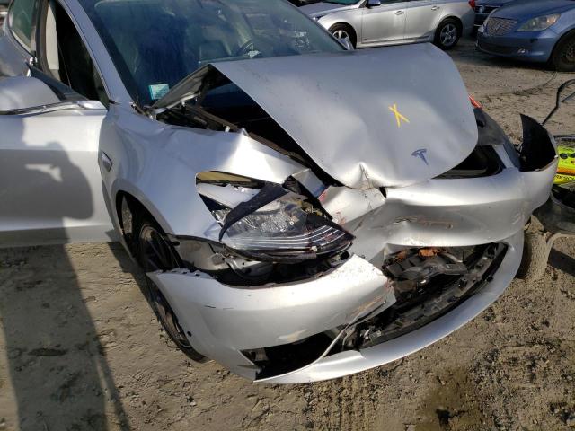 Photo 9 from auction – 2018 TESLA MODEL 3 with VIN 5YJ3E1EB8JF084912