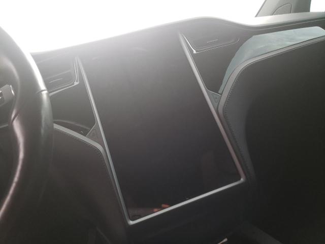Photo 9 from auction – 2018 TESLA MODEL X with VIN 5YJXCAE28JF103448