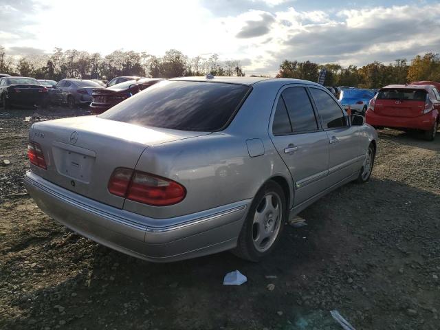 Photo 4 from auction – 2000 MERCEDES-BENZ E 430 with VIN WDBJF70J3YB103044