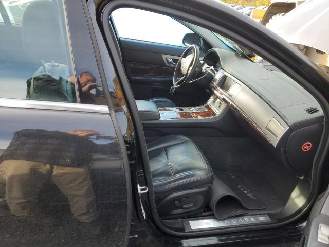 Photo 5 from auction – 2011 JAGUAR XF with VIN SAJWA0GB9BLR84542