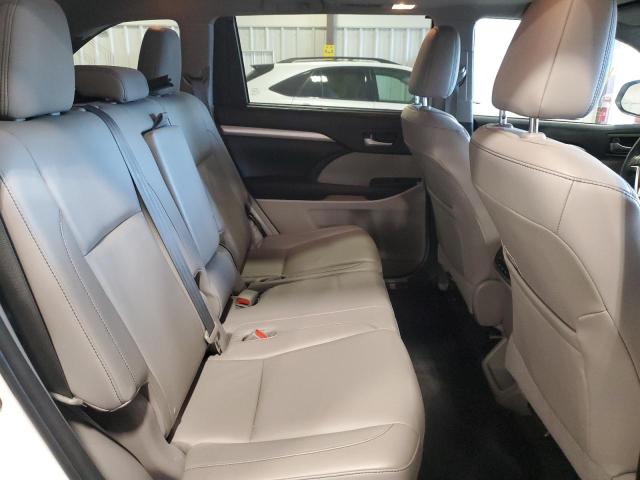 Photo 6 from auction – 2016 TOYOTA HIGHLANDER with VIN 5TDKKRFH1GS124869
