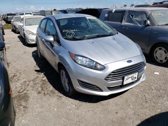 FORD FIESTA SE 2019 with VIN 3FADP4EJ1KM104198 - Photo from auction