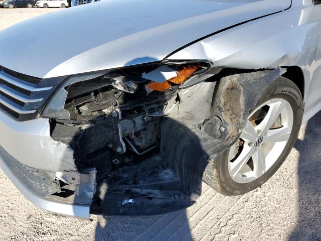 Photo 9 from auction – 2012 VOLKSWAGEN PASSAT SE with VIN 1VWBP7A32CC051585