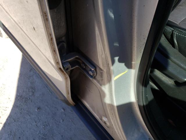 Photo 9 from auction – 2011 KIA SORENTO EX with VIN 5XYKU4A22BG015102