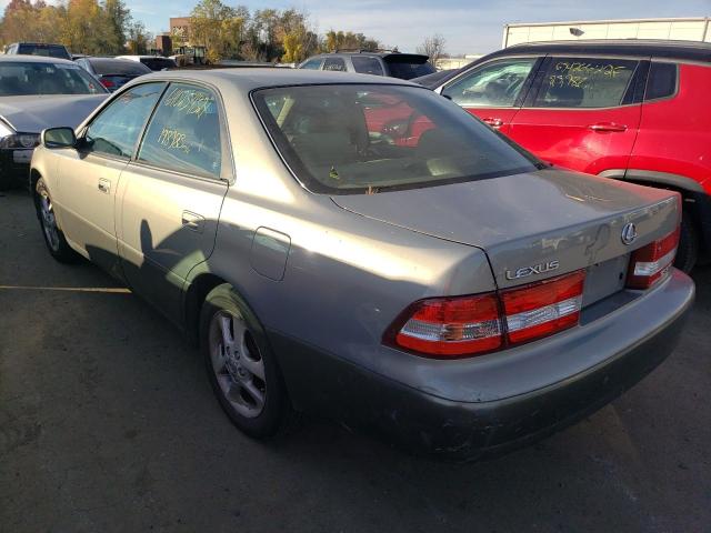 Photo 3 from auction – 2000 LEXUS ES 300 with VIN JT8BF28G8Y0267143