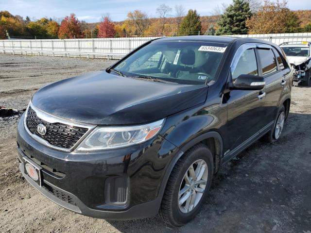 Photo 2 from auction – 2015 KIA SORENTO LX with VIN 5XYKTCA67FG650631