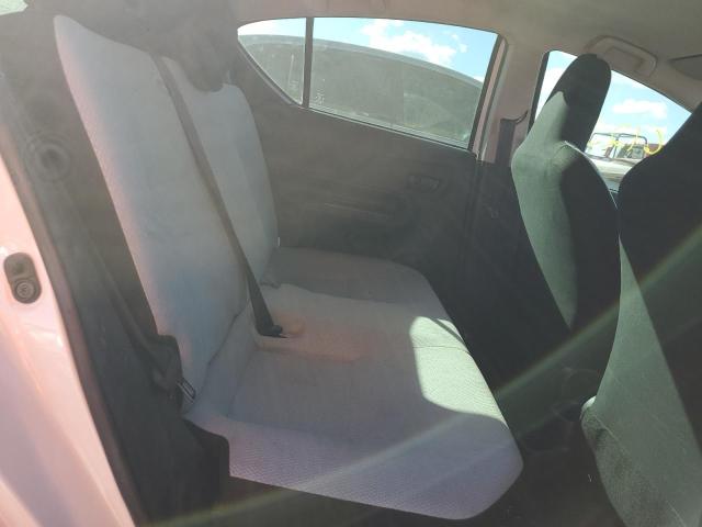 Photo 6 from auction – 2015 TOYOTA PRIUS C with VIN JTDKDTB34F1579714