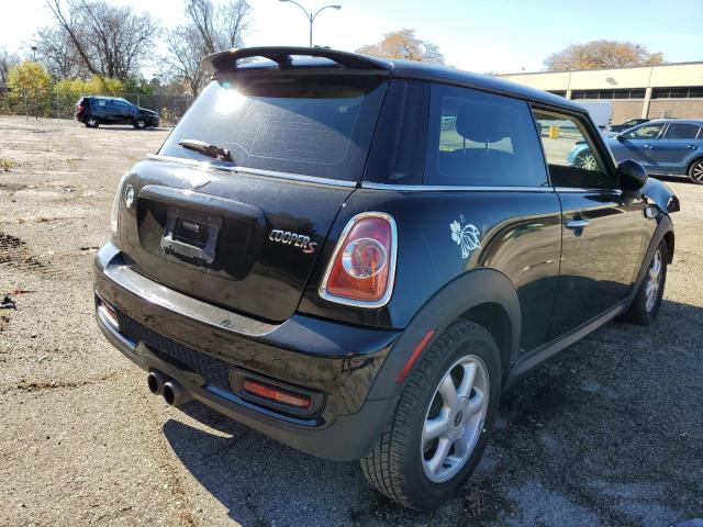 Photo 4 from auction – 2011 MINI COOPER S with VIN WMWSV3C59BTY15475