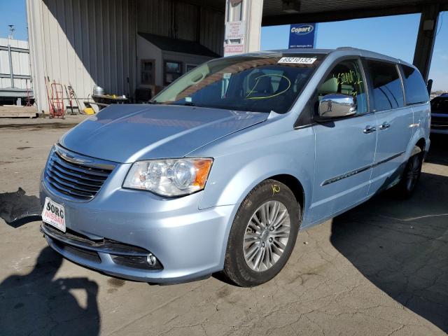 Photo 2 from auction – 2013 CHRYSLER TOWN & COU with VIN 2C4RC1CG5DR531638