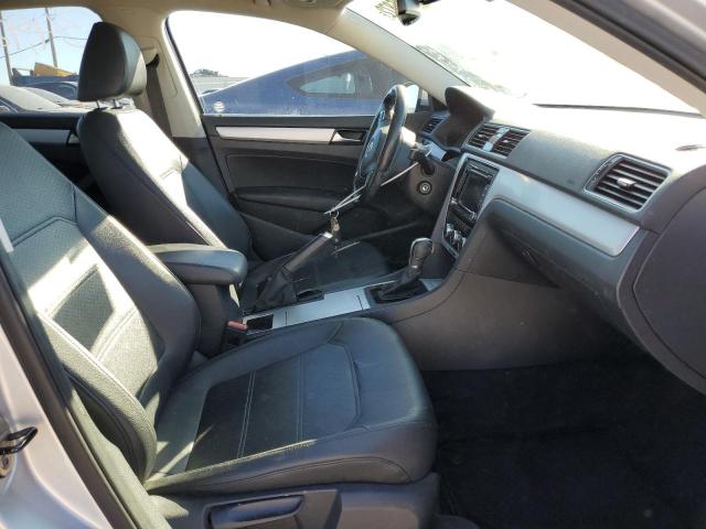 Photo 5 from auction – 2012 VOLKSWAGEN PASSAT SE with VIN 1VWBP7A32CC051585