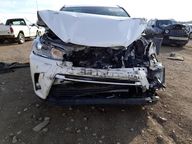 Photo 9 from auction – 2017 TOYOTA HIGHLANDER with VIN 5TDJZRFH8HS399583