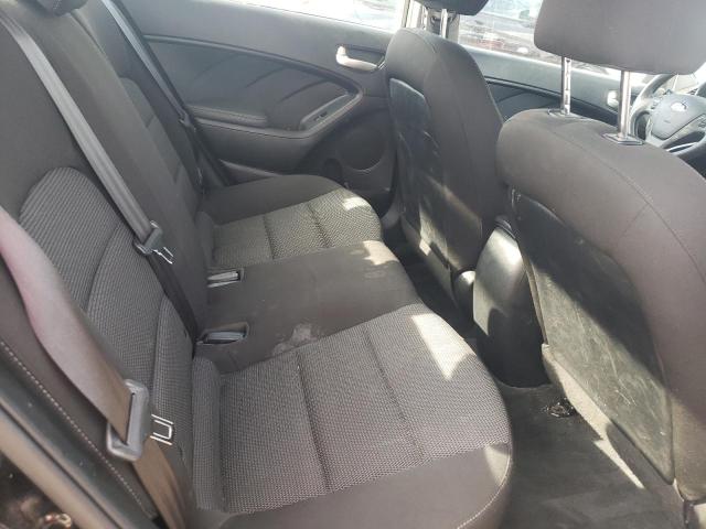 Photo 6 from auction – 2017 KIA FORTE LX with VIN 3KPFK4A70HE137286
