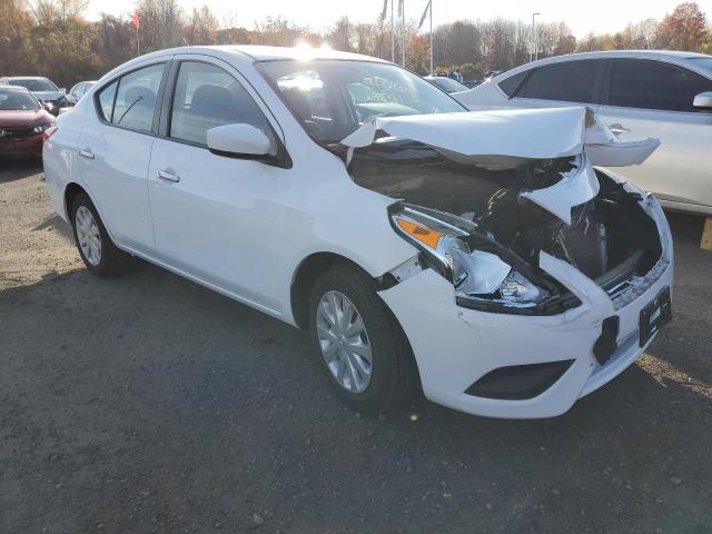 2016 Nissan Versa
