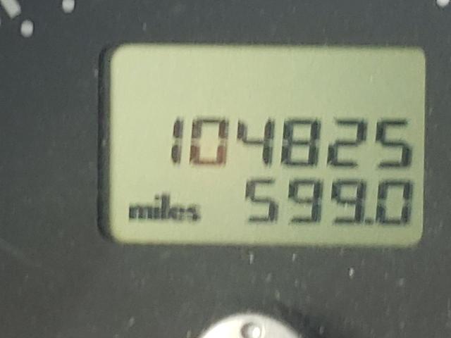 Photo 8 from auction – 2000 VOLKSWAGEN NEW BEETLE with VIN 3VWDD21C7YM423853