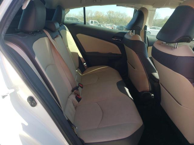 Photo 6 from auction – 2016 TOYOTA PRIUS with VIN JTDKARFU2G3004452