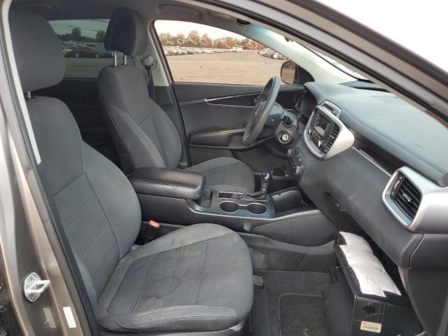Photo 5 from auction – 2016 KIA SORENTO LX with VIN 5XYPG4A30GG104793
