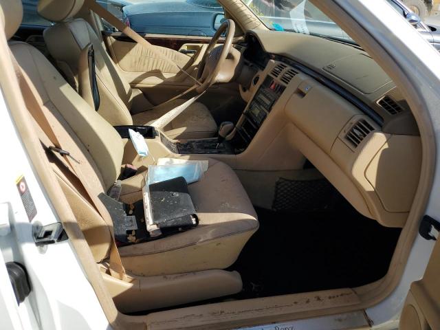 Photo 5 from auction – 2001 MERCEDES-BENZ E 320 with VIN WDBJF65J41B280615