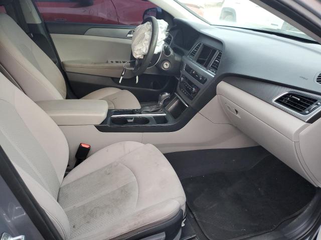 Photo 5 from auction – 2017 HYUNDAI SONATA SE with VIN 5NPE24AF9HH541282