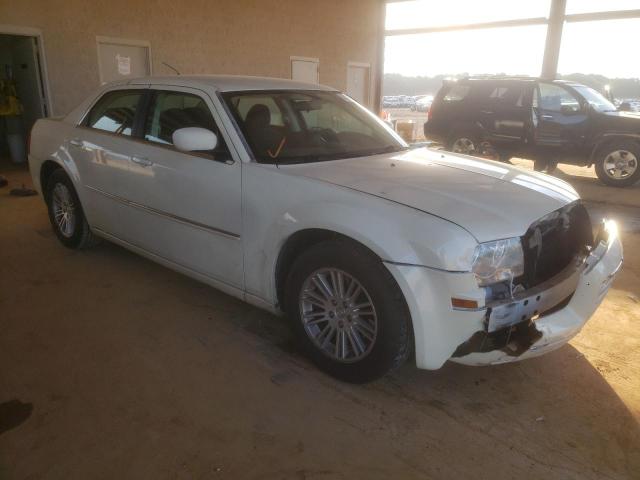 CHRYSLER 300 LX 2008 with VIN 2C3LA43R78H107604 - Photo from auction
