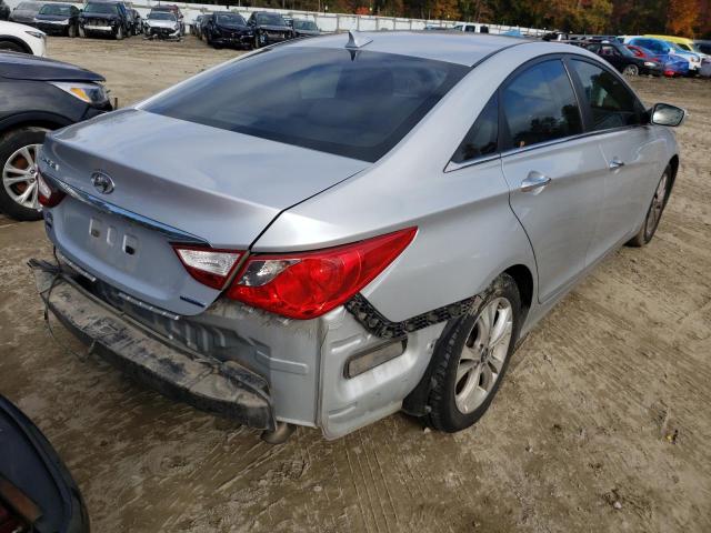Photo 4 from auction – 2011 HYUNDAI SONATA SE with VIN 5NPEC4AC2BH070666