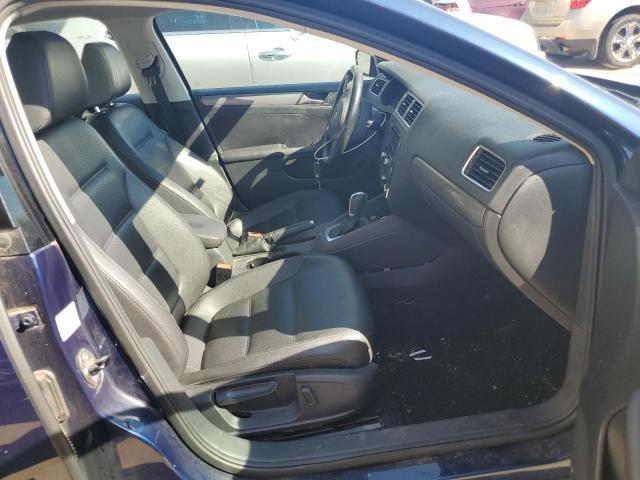 Photo 5 from auction – 2014 VOLKSWAGEN JETTA TDI with VIN 3VWLL7AJ7EM410140