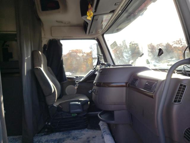 Photo 5 from auction – 2013 VOLVO VN VNL with VIN 4V4NC9EH7DN565617