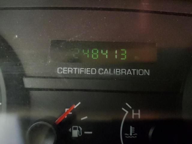 Photo 8 from auction – 2009 FORD CROWN VICT with VIN 2FAHP71V09X146775