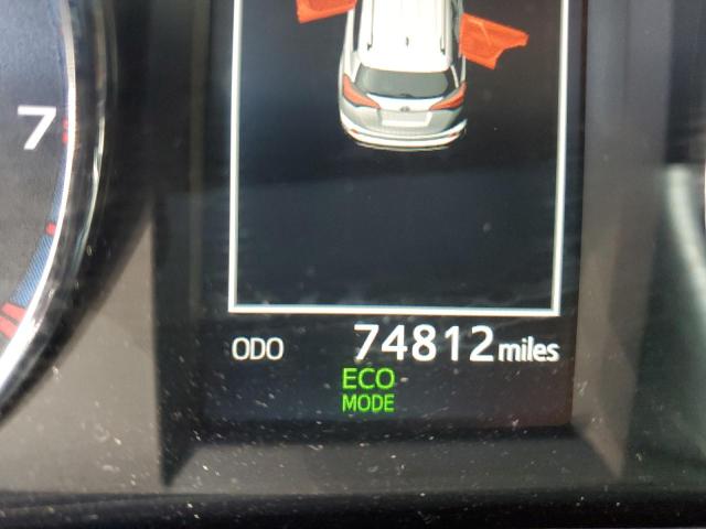 Photo 8 from auction – 2016 TOYOTA RAV4 XLE with VIN 2T3RFREV0GW443320