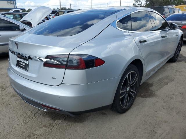 Photo 4 from auction – 2013 TESLA MODEL S with VIN 5YJSA1CN1DFP22698