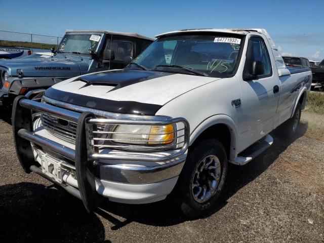 Photo 2 from auction – 2000 FORD F150 with VIN 1FTPF17L2YNA11230
