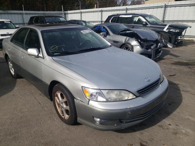 LEXUS ES 300 2000 with VIN JT8BF28G0Y5083303 - Photo from auction