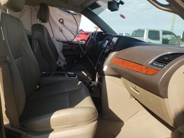 Photo 5 from auction – 2014 CHRYSLER TOWN & COU with VIN 2C4RC1BG3ER113369