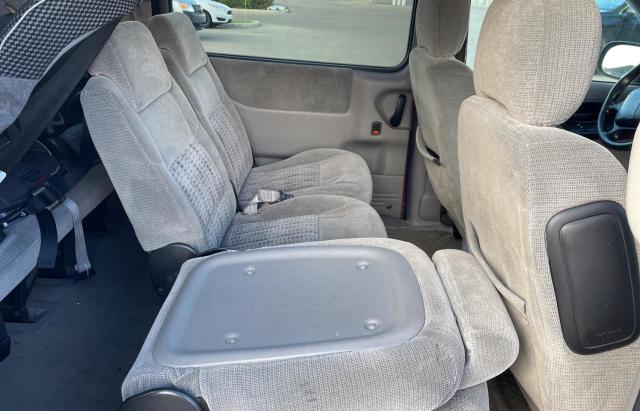 Photo 6 from auction – 2001 CHEVROLET VENTURE with VIN 1GNDX03EX1D264378