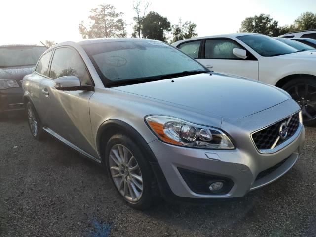 VOLVO C30 T5 2012 مع رقم تعريف المركبة YV1672MK1C2269382 - صورة من المزاد
