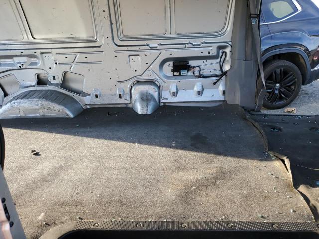 Photo 6 from auction – 2002 FORD ECONOLINE with VIN 1FTSE34SX2HA76031