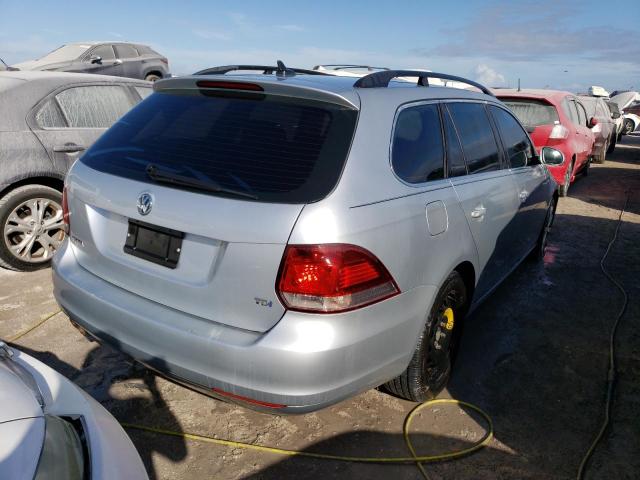 Photo 4 from auction – 2011 VOLKSWAGEN JETTA TDI with VIN 3VWPL7AJ2BM685833