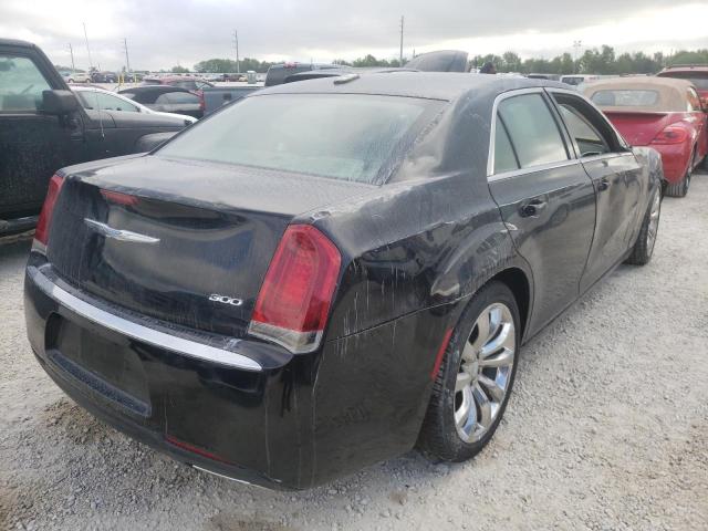 Foto 4 de la subasta – 2017 CHRYSLER 300 LIMITE con VIN 2C3CCAAGXHH646499