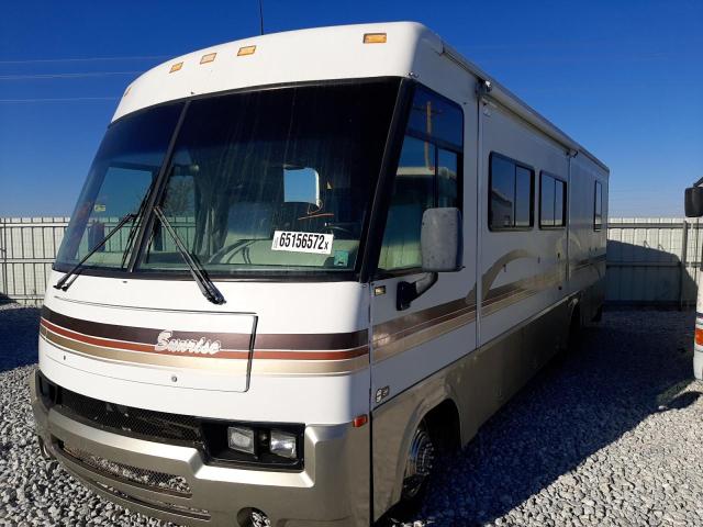 Photo 2 from auction – 2001 WORKHORSE CUSTOM CHASSIS MOTORHOME with VIN 5B4LP57G013328162