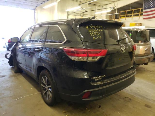 Photo 3 from auction – 2019 TOYOTA HIGHLANDER with VIN 5TDJZRFH1KS590432