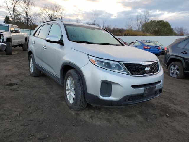 KIA SORENTO LX 2015 with VIN 5XYKTDA73FG599739 - Photo from auction