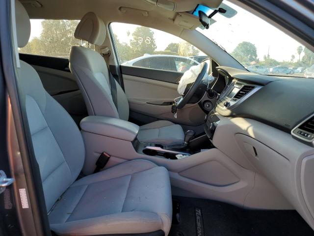 Photo 5 from auction – 2016 HYUNDAI TUCSON SE with VIN KM8J23A40GU042104